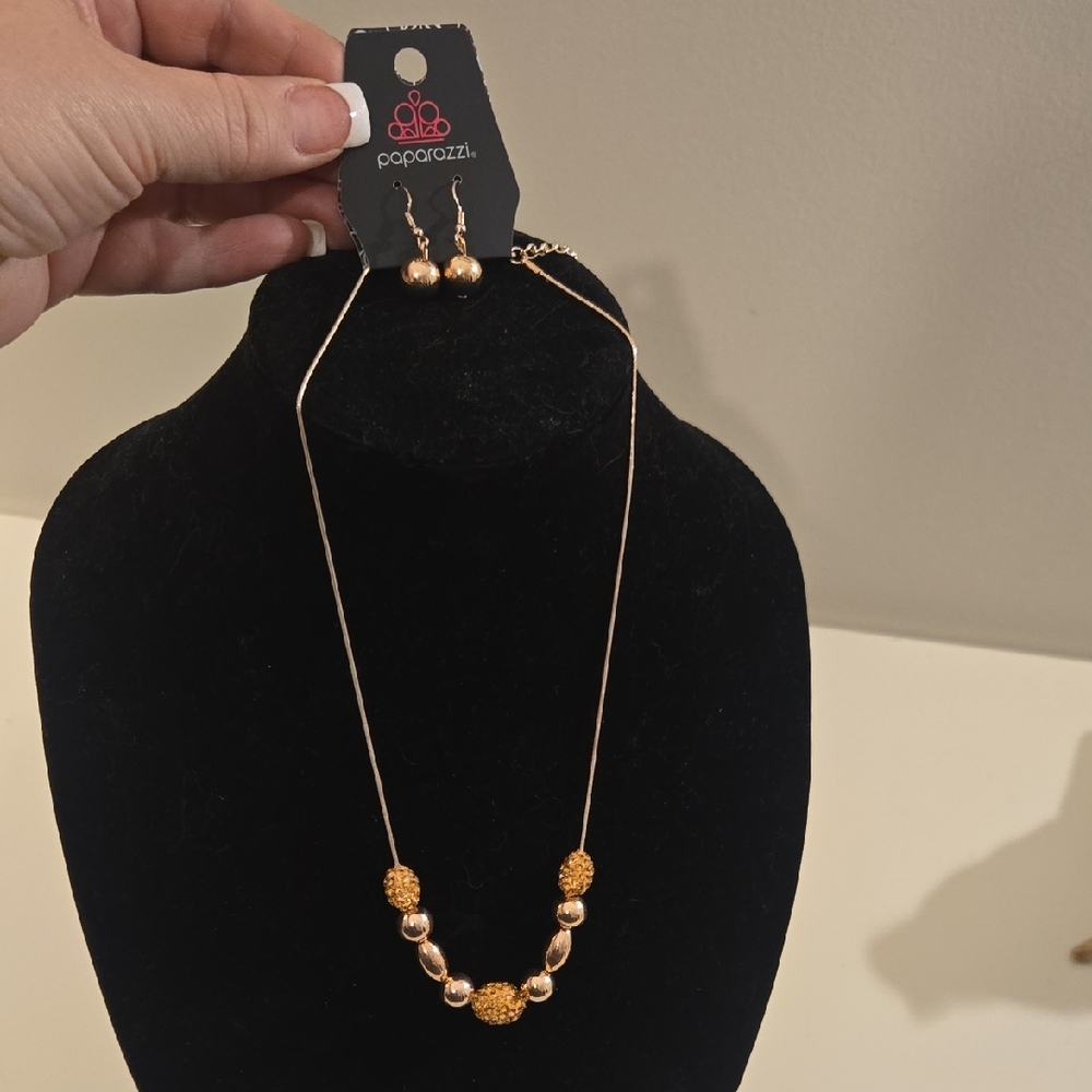 Paparazzi Gold and Rose Necklace Set